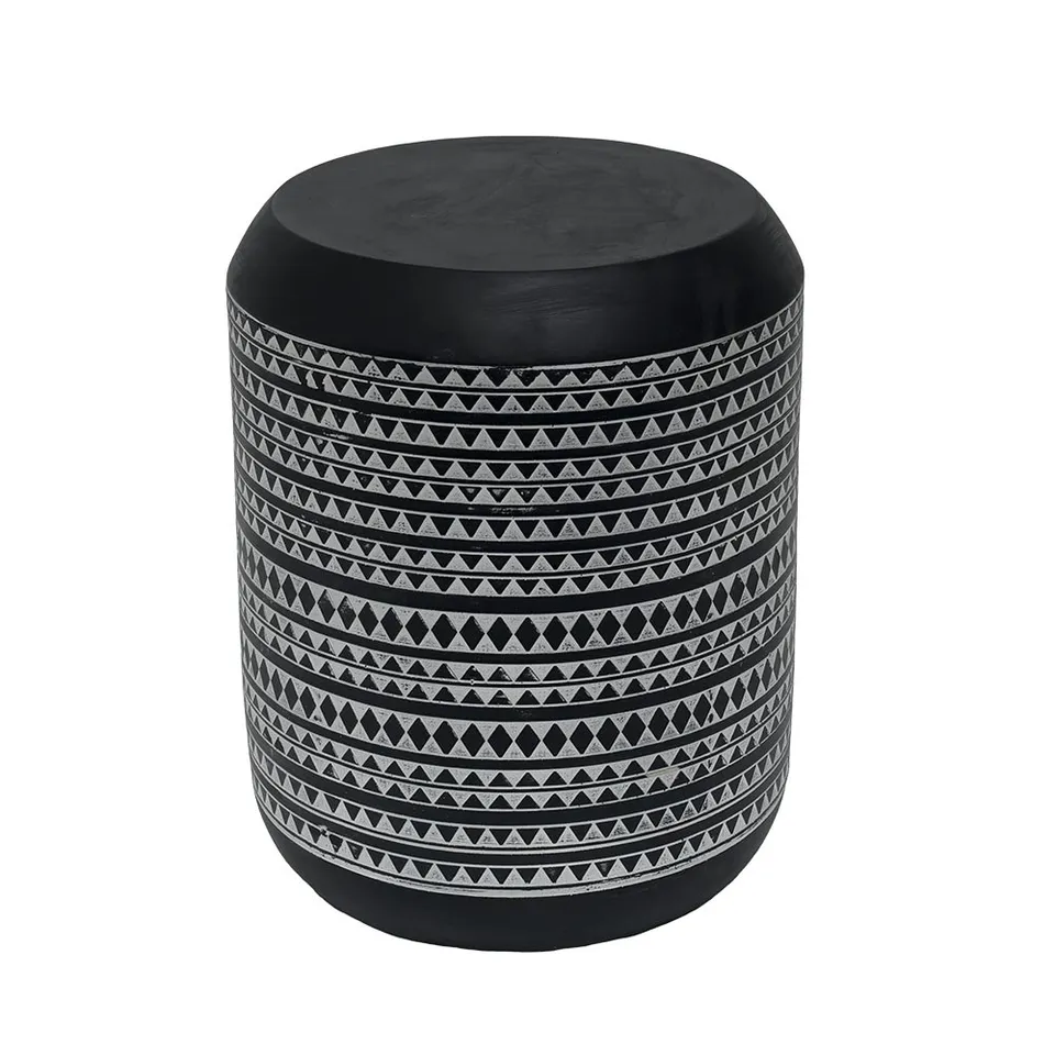 casita-yuca-pouf-assise-salon image 1